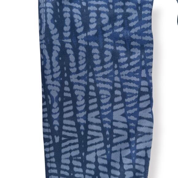 Spanx Cropped Look At Me now Seamless Leggings Size Medium Indigo Watercolor - Picture 2 of 6